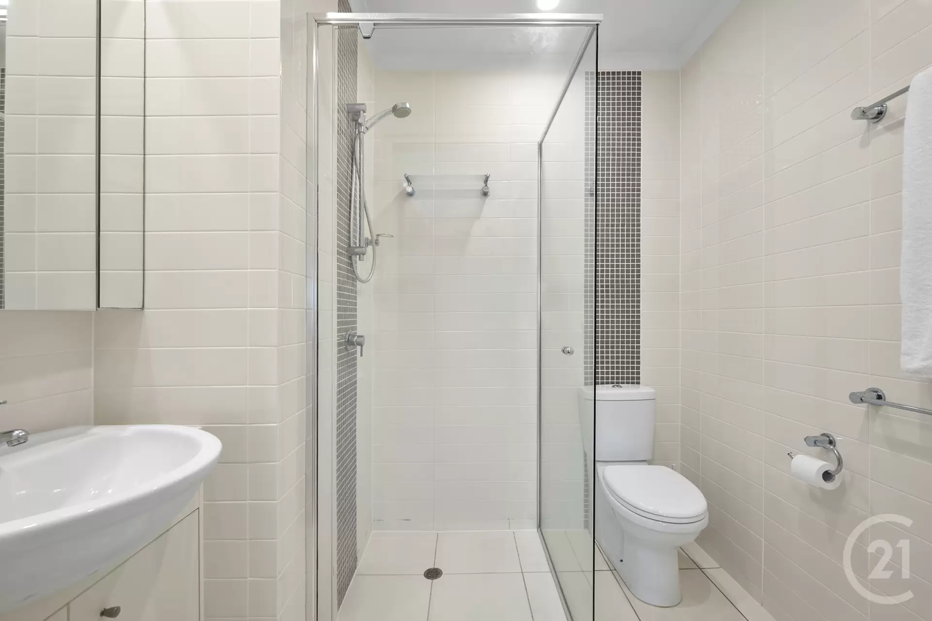 Photo #13: 22/1 Ross Crescent, Sunshine Beach - Sold by Ray White Noosa