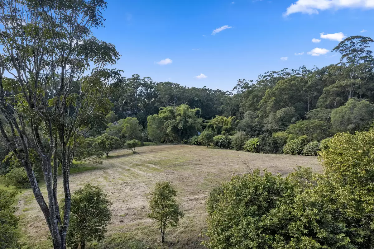 Photo #7: 96 Clearview Drive, Lake Macdonald - Sold by Ray White Noosa