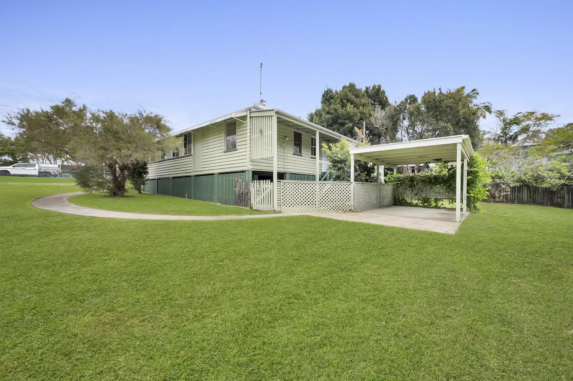 Photo #2: 76 Poinciana Avenue, Tewantin - For Lease by Ray White Noosa