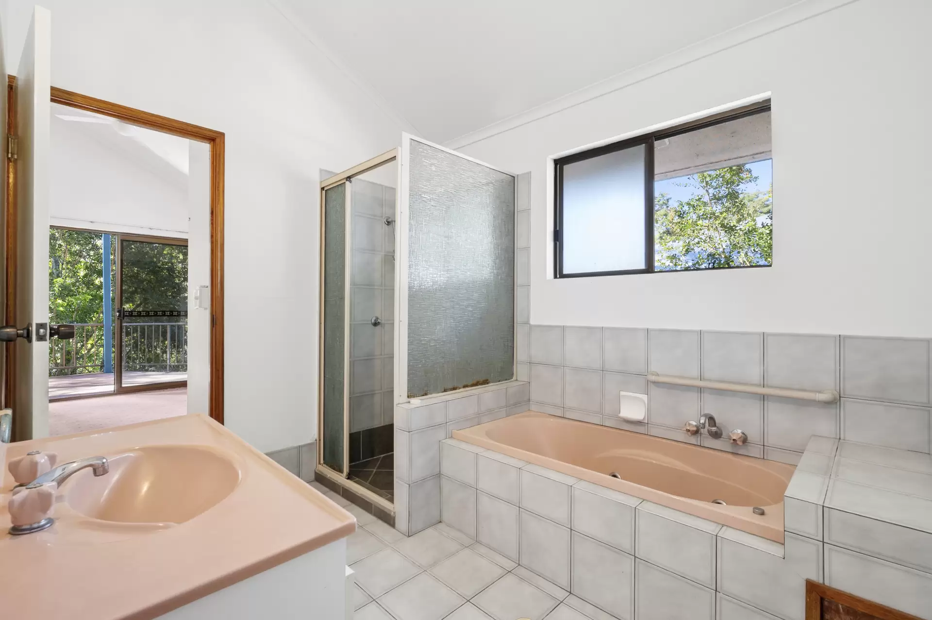 Photo #10: 93 Upper Hastings Street, Noosa Heads - For Sale by Ray White Noosa