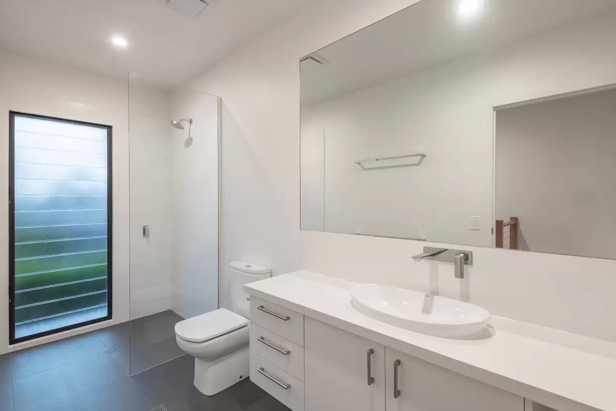 Photo #17: 2/7 Lake Weyba Drive, Noosaville - For Sale by Ray White Noosa