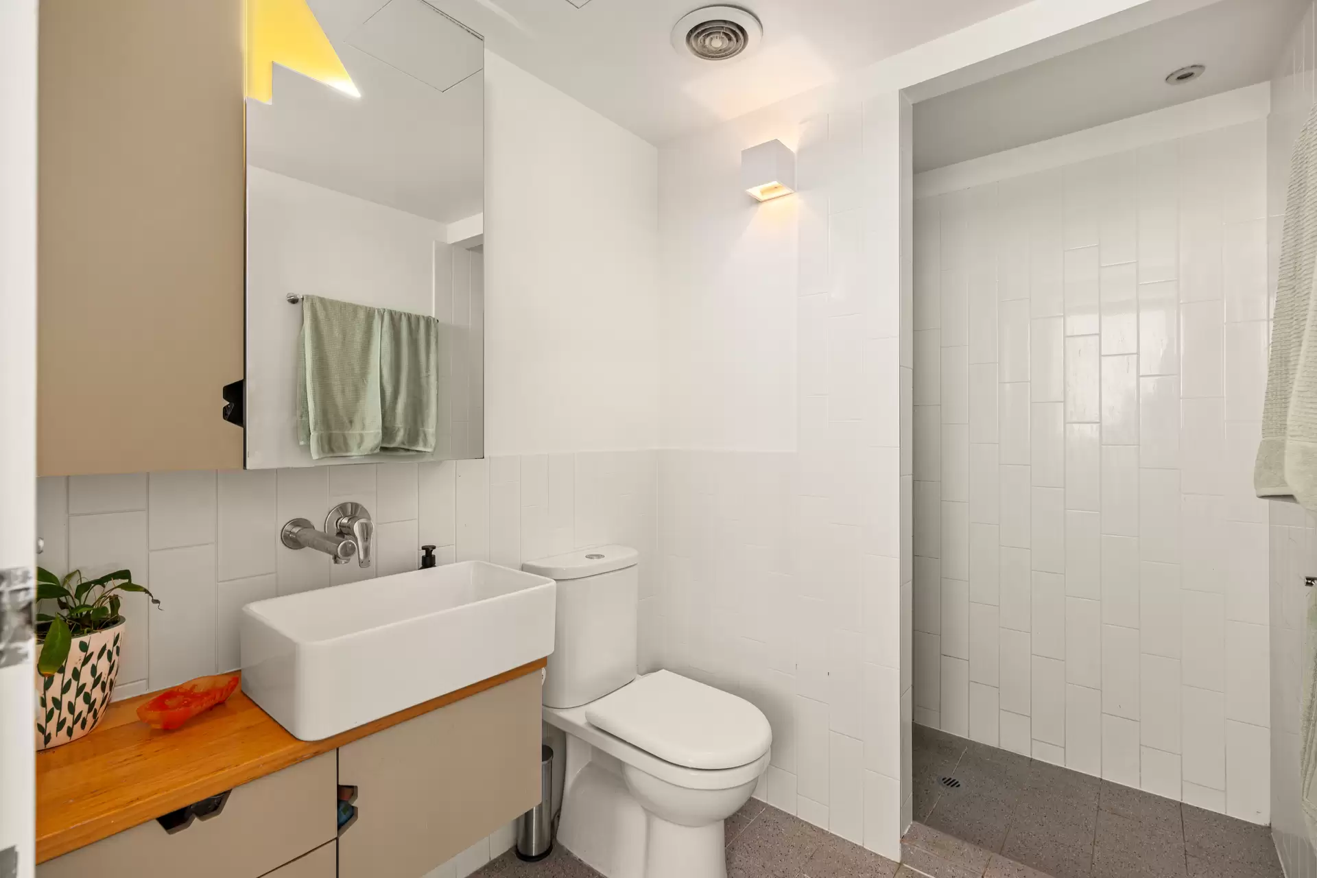 Photo #16: 606/8 Skyring Terrace, Teneriffe - For Lease by Ray White Noosa