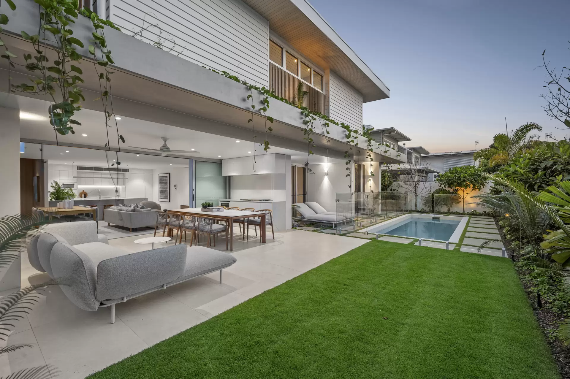 Photo #7: 1/23 Edward Street, Noosaville - Auction by Ray White Noosa