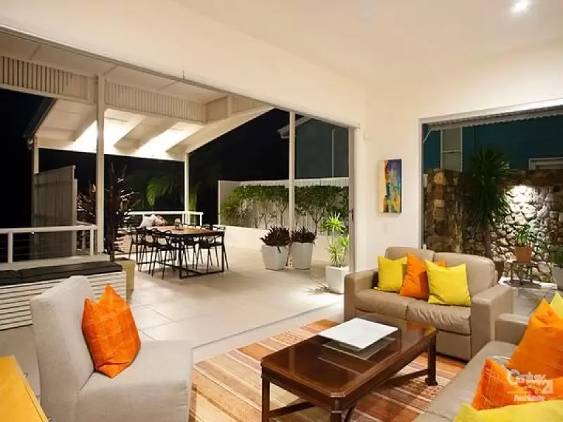 Photo #5: 2/41 Sobraon Street, Sunrise Beach - Sold by Ray White Noosa