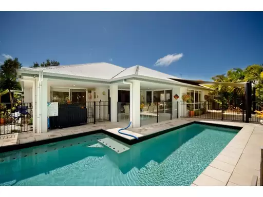 63  Forest Ridge Crt, Peregian Springs Sold by Ray White Noosa - image 3