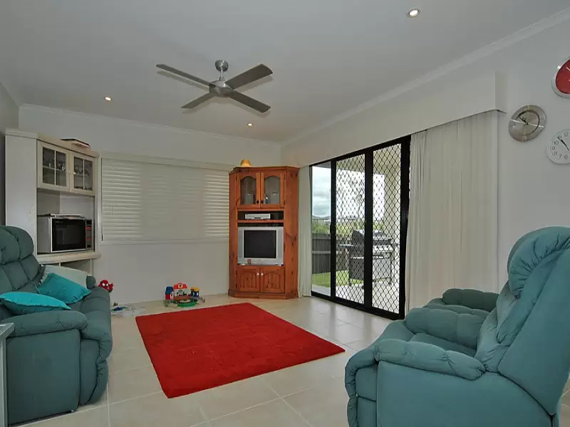 Photo #13: 5 Pennant Court, Peregian Springs - Sold by Ray White Noosa