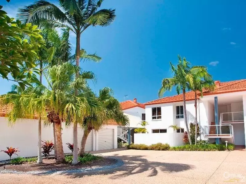 Photo #9: 5 Hygieta Street, Noosaville - Sold by Ray White Noosa