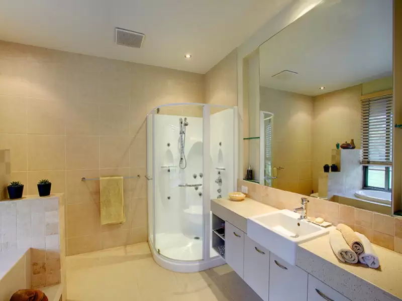 Photo #6: 52 Lakeside Drive, Peregian Springs - Sold by Ray White Noosa