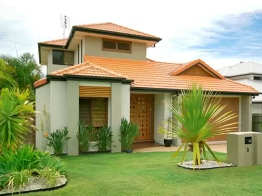 5 Fairway Parade, Peregian Springs Sold by Ray White Noosa - image 1