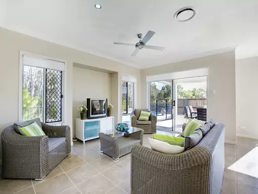25 Gainsborough Crt, Peregian Springs Sold by Ray White Noosa - image 2