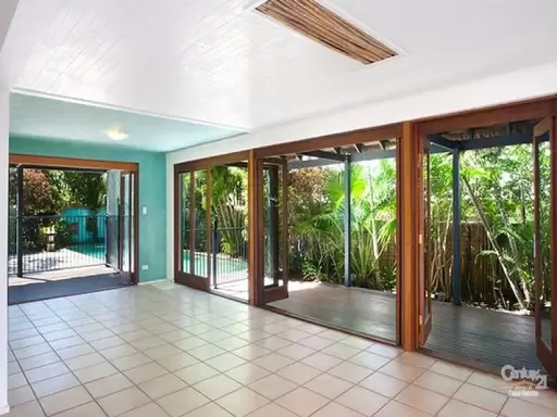 6 Weyba Street, Sunshine Beach Sold by Ray White Noosa - image 4