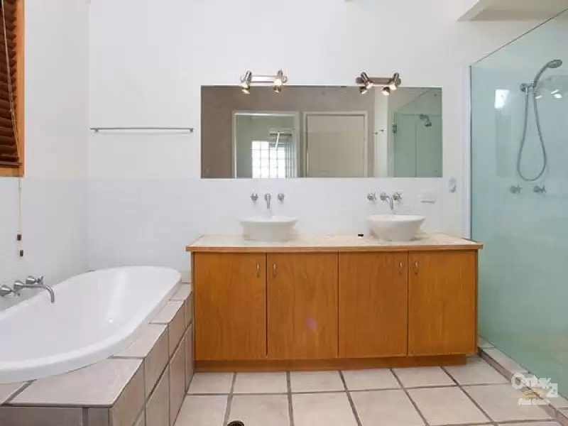 Photo #10: 6 Weyba Street, Sunshine Beach - Sold by Ray White Noosa