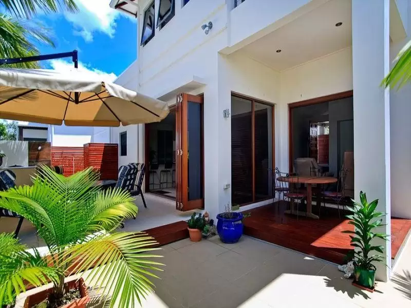 Photo #2: 47/115 Peregian Springs Drive, Peregian Springs - Sold by Ray White Noosa