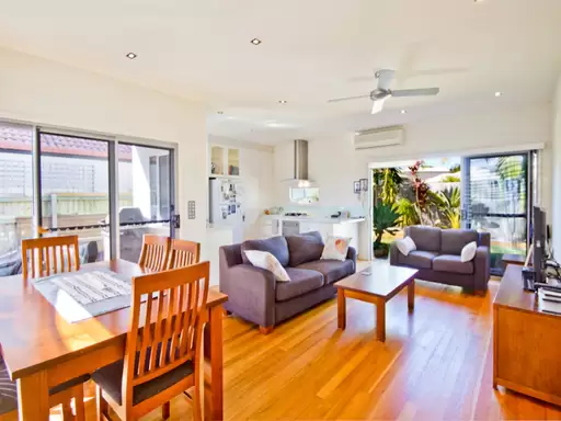 7 Ironhurst Place, Peregian Springs Sold by Ray White Noosa - image 2