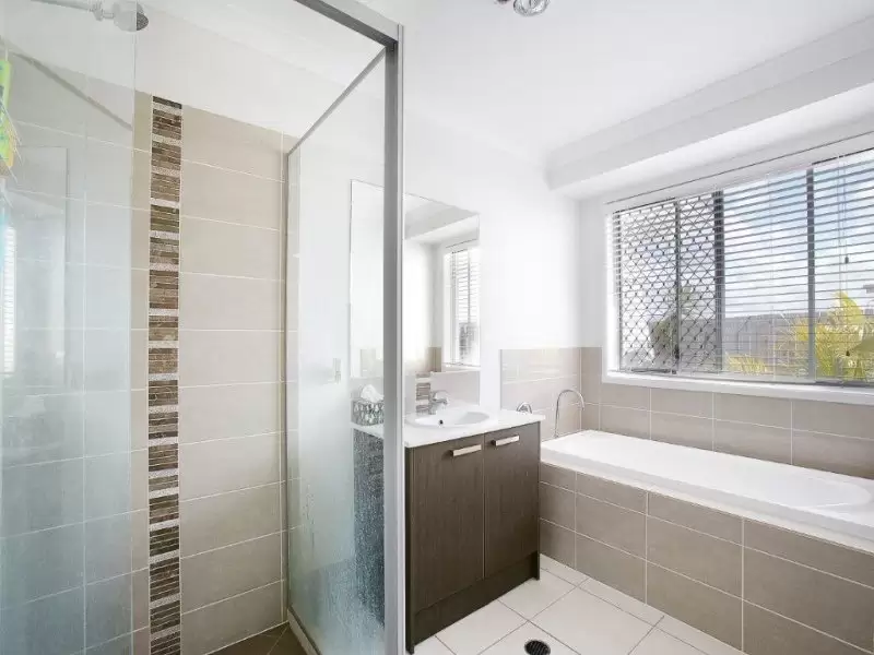 Photo #13: 19 Montreal Drive, Peregian Springs - Sold by Ray White Noosa