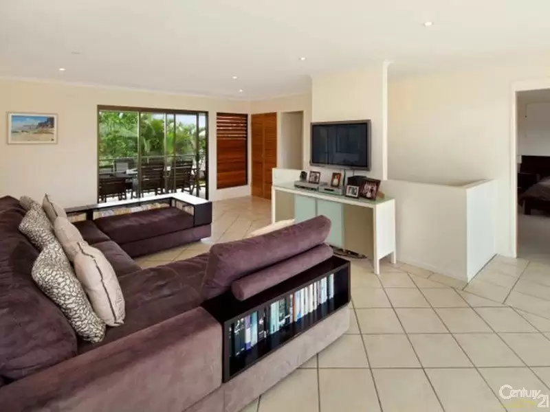 Photo #4: 15 Oceania Crescent, Sunshine Beach - Sold by Ray White Noosa