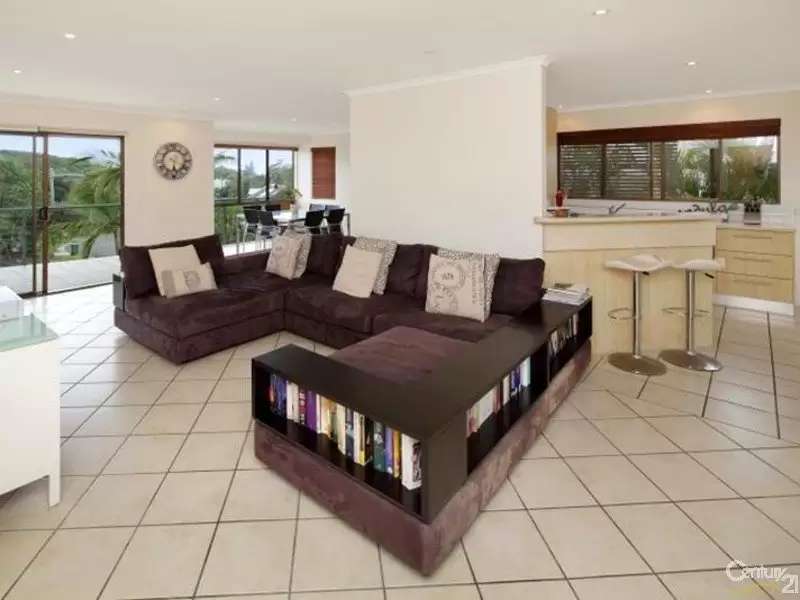 Photo #3: 15 Oceania Crescent, Sunshine Beach - Sold by Ray White Noosa