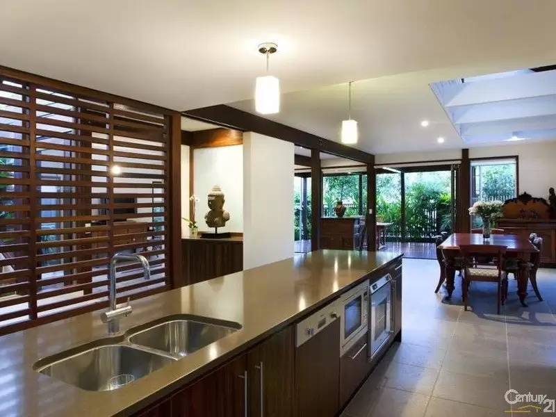 Photo #2: 9 Wild Apple Court, Noosa Heads - Sold by Ray White Noosa