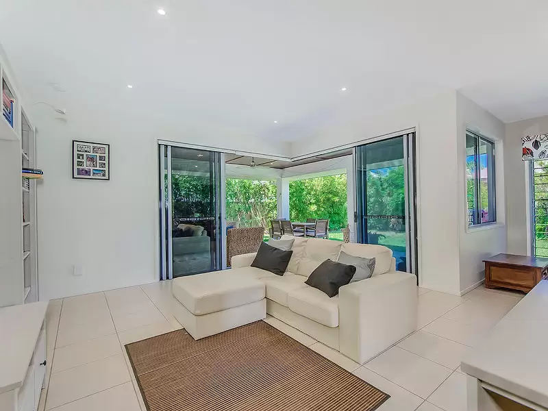 Photo #6: 11 Montreal Drive, Peregian Springs - Sold by Ray White Noosa