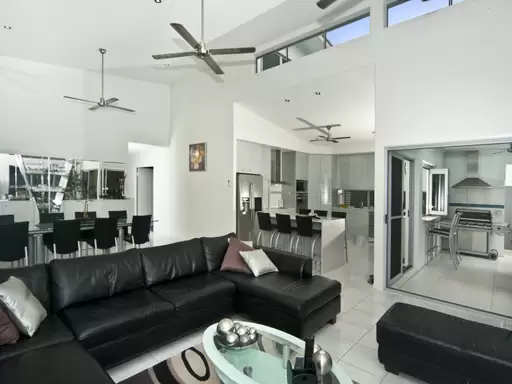 27 Glen Abby Avenue, Peregian Springs Sold by Ray White Noosa - image 4