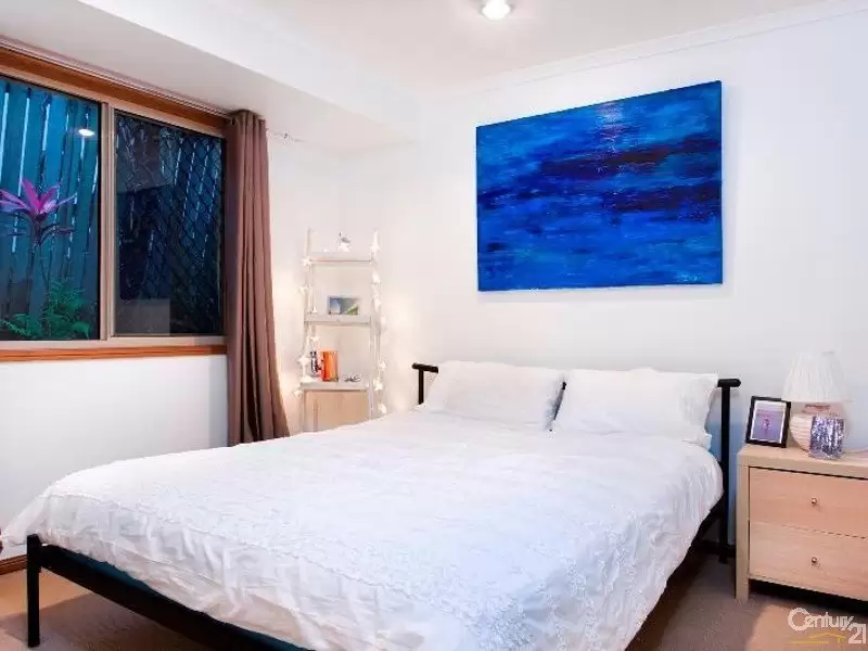 Photo #10: 24 Lomandra Place, Tewantin - Sold by Ray White Noosa