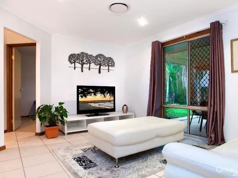 Photo #7: 24 Lomandra Place, Tewantin - Sold by Ray White Noosa