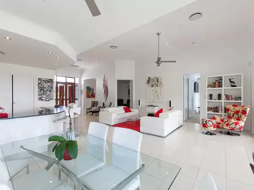 8 Lakeside Drive, Peregian Springs Sold by Ray White Noosa - image 12