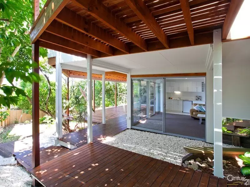 Photo #11: 12 Seaview Terrace, Sunshine Beach - Sold by Ray White Noosa
