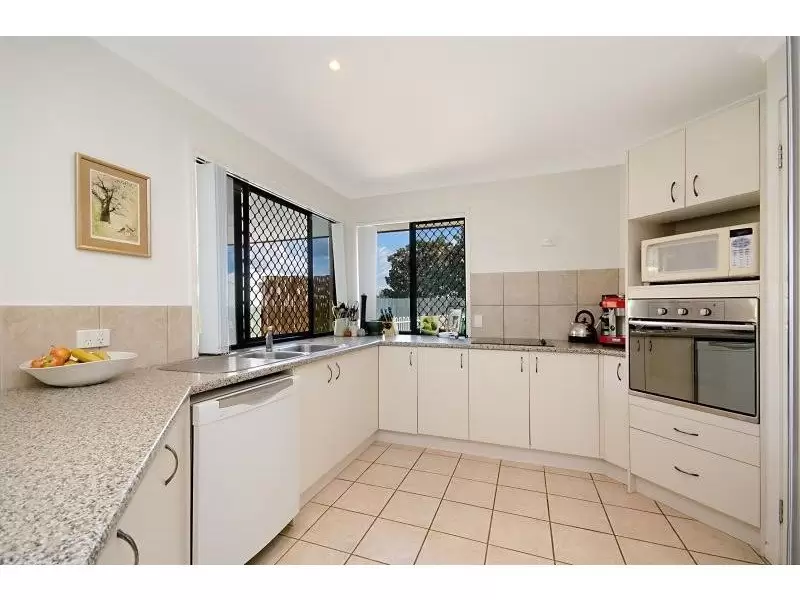 Photo #7: 13 Lakeside Drive, Peregian Springs - Sold by Ray White Noosa