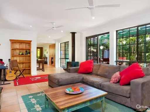 42 Newfield Street, Sunrise Beach Sold by Ray White Noosa - image 2