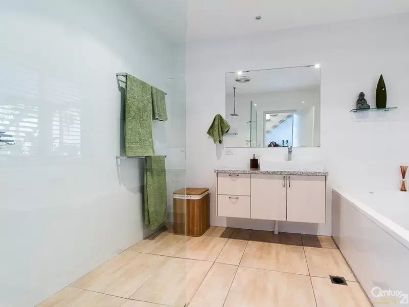 Photo #13: 13 Greenshank Street, Peregian Beach - Sold by Ray White Noosa