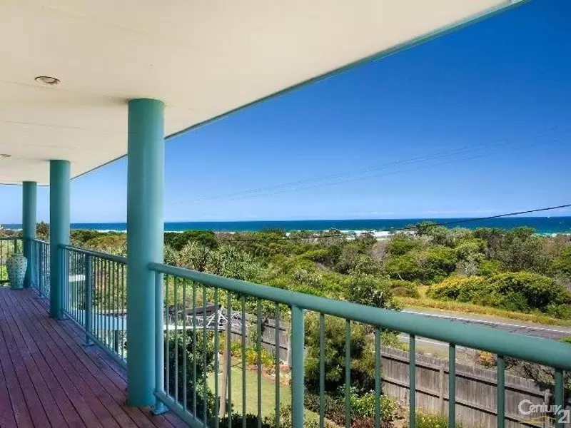 Photo #2: 8  Royena Place, Marcus Beach - Sold by Ray White Noosa
