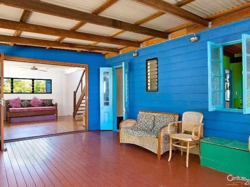 Photo #9: 37  Newfield Street, Sunrise Beach - Sold by Ray White Noosa