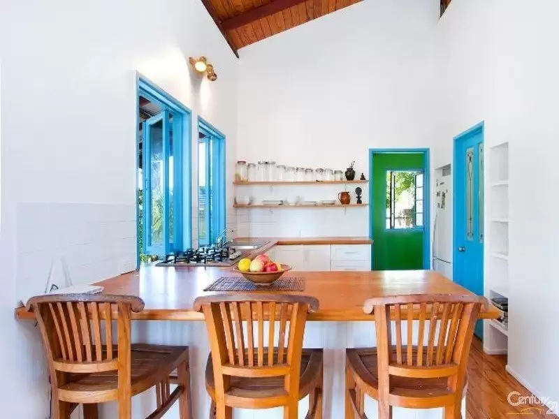 Photo #12: 37  Newfield Street, Sunrise Beach - Sold by Ray White Noosa