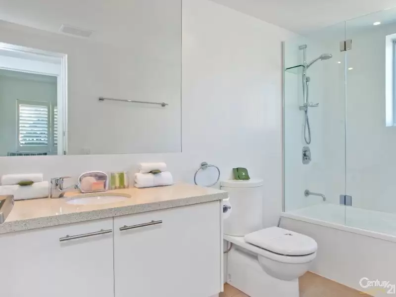 Photo #11: 14/2 Noosa Drive, Noosa Heads - Sold by Ray White Noosa