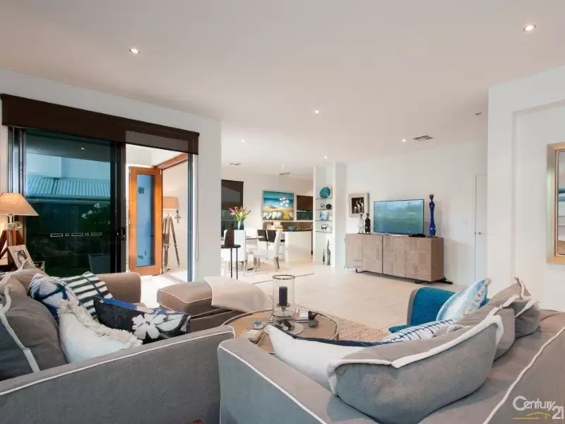 Photo #6: 4/115 Peregian Springs Drive, Peregian Springs - Sold by Ray White Noosa