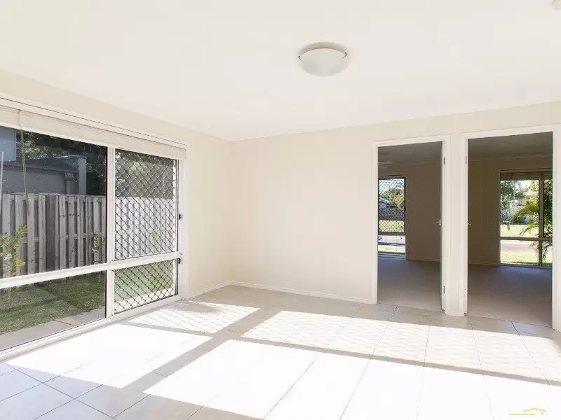 Photo #8: 22 Maddens Crescent, Peregian Springs - Sold by Ray White Noosa