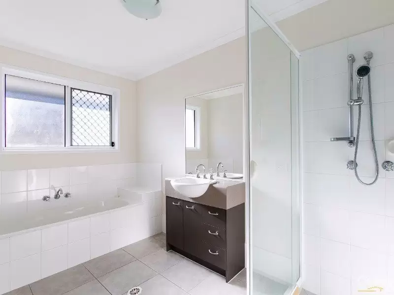 Photo #12: 22 Maddens Crescent, Peregian Springs - Sold by Ray White Noosa