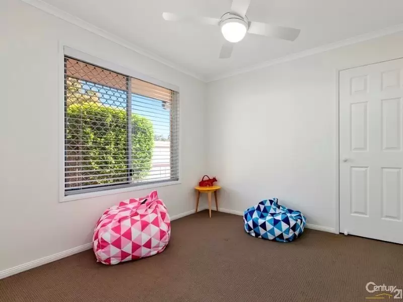 Photo #10: 55a Furness Drive, Tewantin - Sold by Ray White Noosa