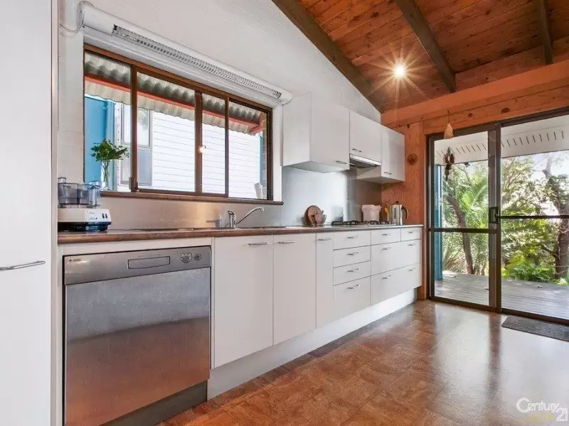 Photo #16: 32  Bryan Street, Sunshine Beach - Sold by Ray White Noosa