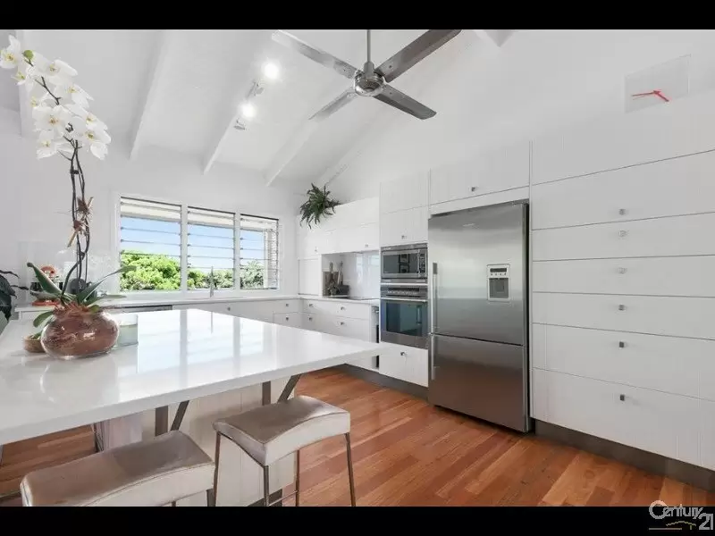 Photo #6: 4  Dayspring Street, Sunrise Beach - Sold by Ray White Noosa