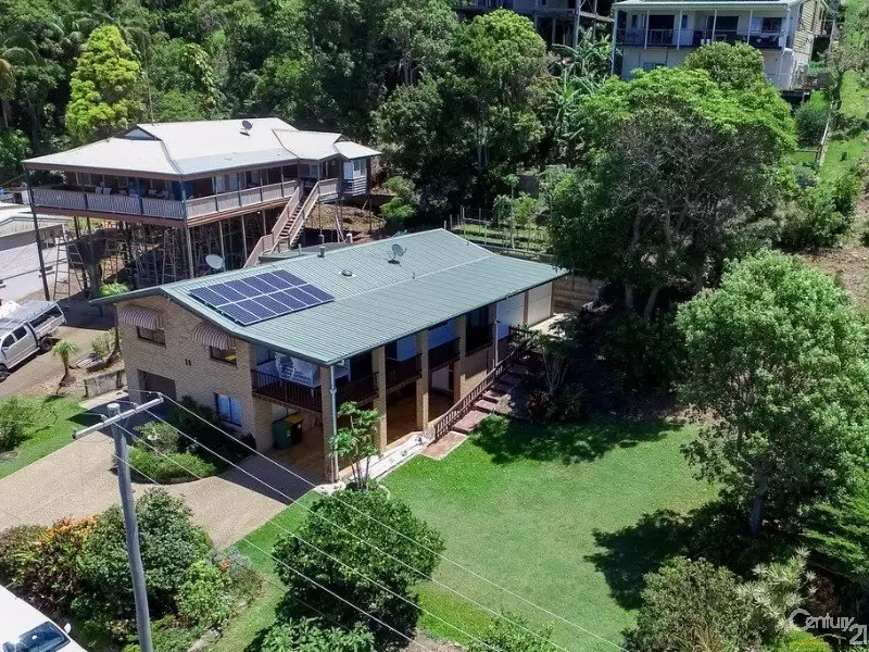 Photo #9: 18 Barra Crescent, Coolum Beach - Sold by Ray White Noosa
