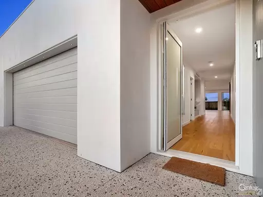 10 Zinnia Place, Peregian Springs Sold by Ray White Noosa - image 4