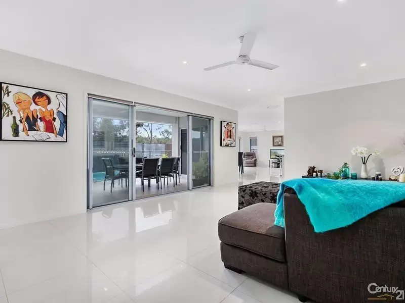Photo #8: 77 Balgownie Drive, Peregian Springs - Sold by Ray White Noosa