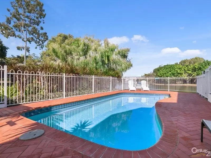 Photo #5: 4/5 Hygieta Street, Noosa Waters - Sold by Ray White Noosa