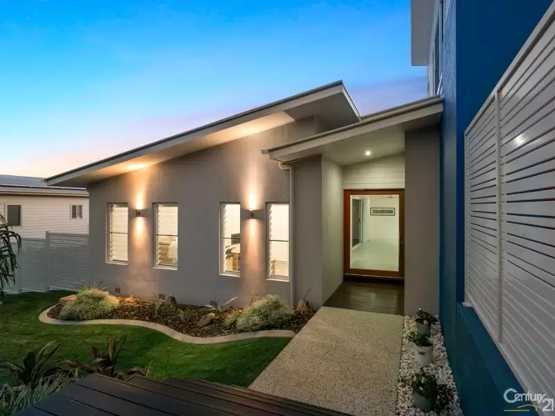 Photo #2: 36 Honeyeater Crescent, Peregian Springs - Sold by Ray White Noosa