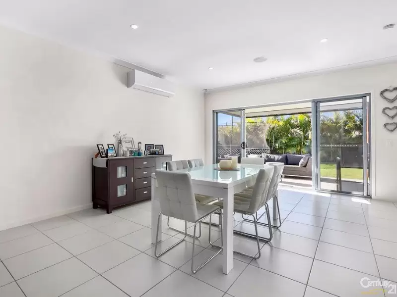 Photo #9: 18  Doral Drive, Peregian Springs - Sold by Ray White Noosa