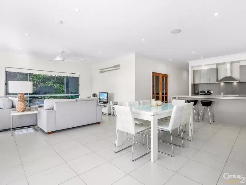 Photo #7: 18  Doral Drive, Peregian Springs - Sold by Ray White Noosa