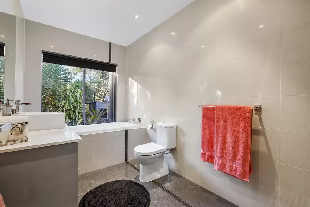 Photo #15: 18 Augusta Circuit, Peregian Springs - Sold by Ray White Noosa
