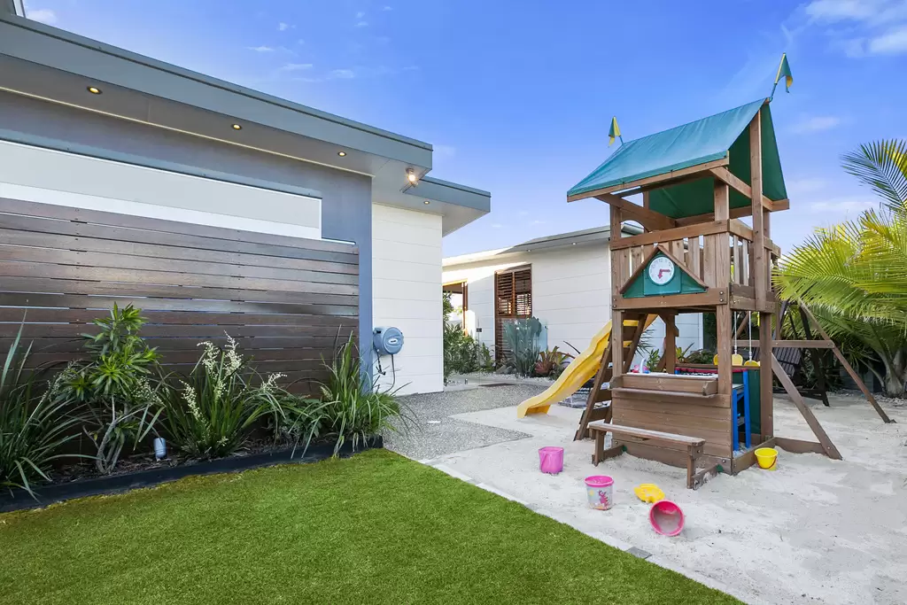 Photo #25: 18 Augusta Circuit, Peregian Springs - Sold by Ray White Noosa